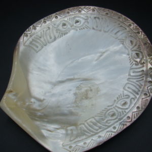 nacre  gravee Marquises 1