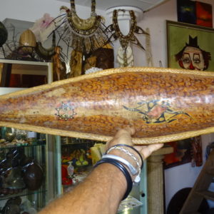 plat Indonesien tresse coco et incrustation de nacre.